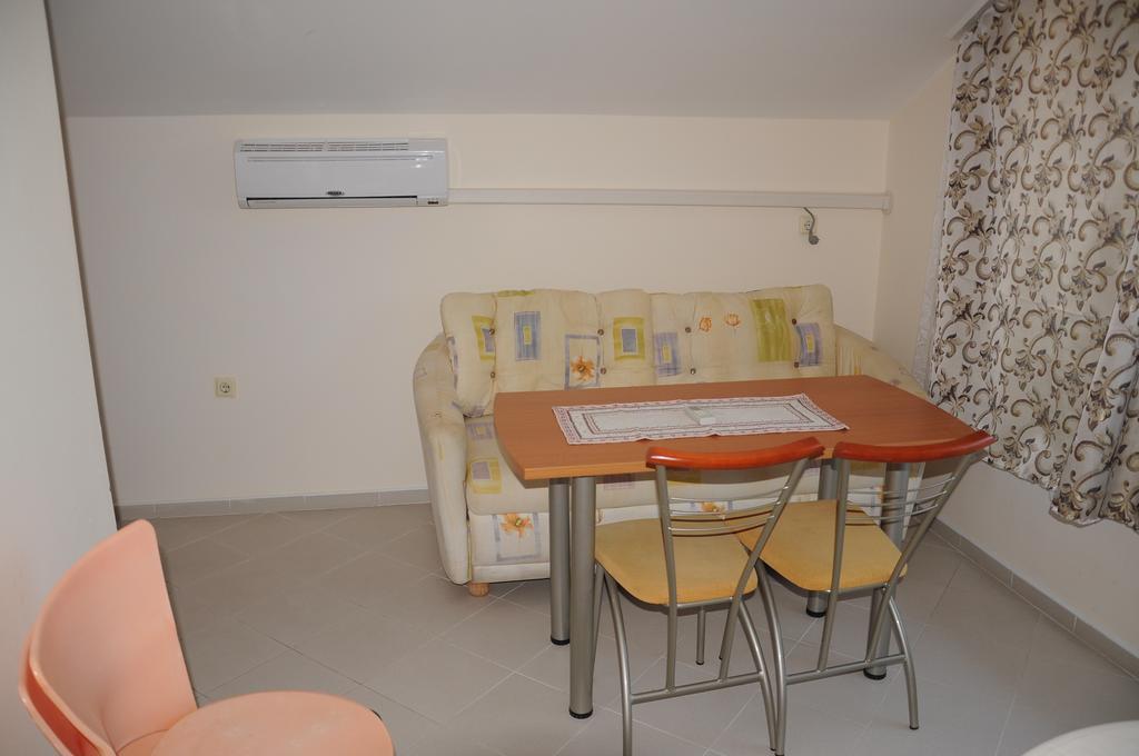 Hotel Babeva Sveti Vlas Εξωτερικό φωτογραφία