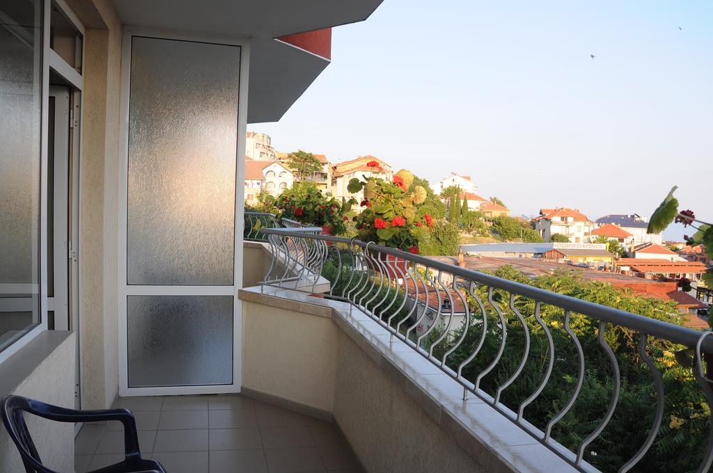 Hotel Babeva Sveti Vlas Εξωτερικό φωτογραφία