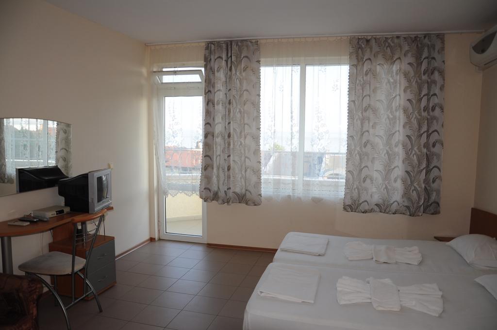 Hotel Babeva Sveti Vlas Εξωτερικό φωτογραφία