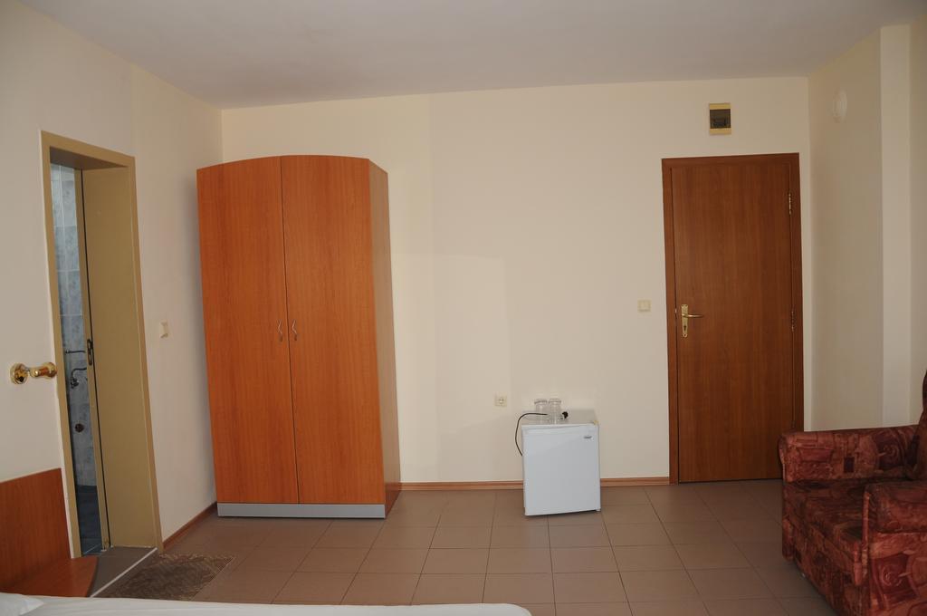 Hotel Babeva Sveti Vlas Εξωτερικό φωτογραφία